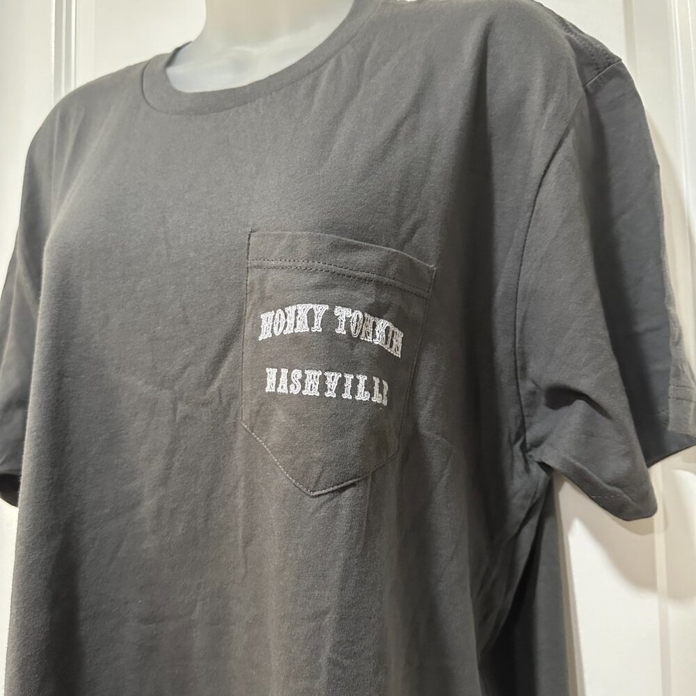 New Nashville Tennessee Dark Grey T-Shirt w/Guitar Graphic, Size L (NWT) - Picture 3 of 8
